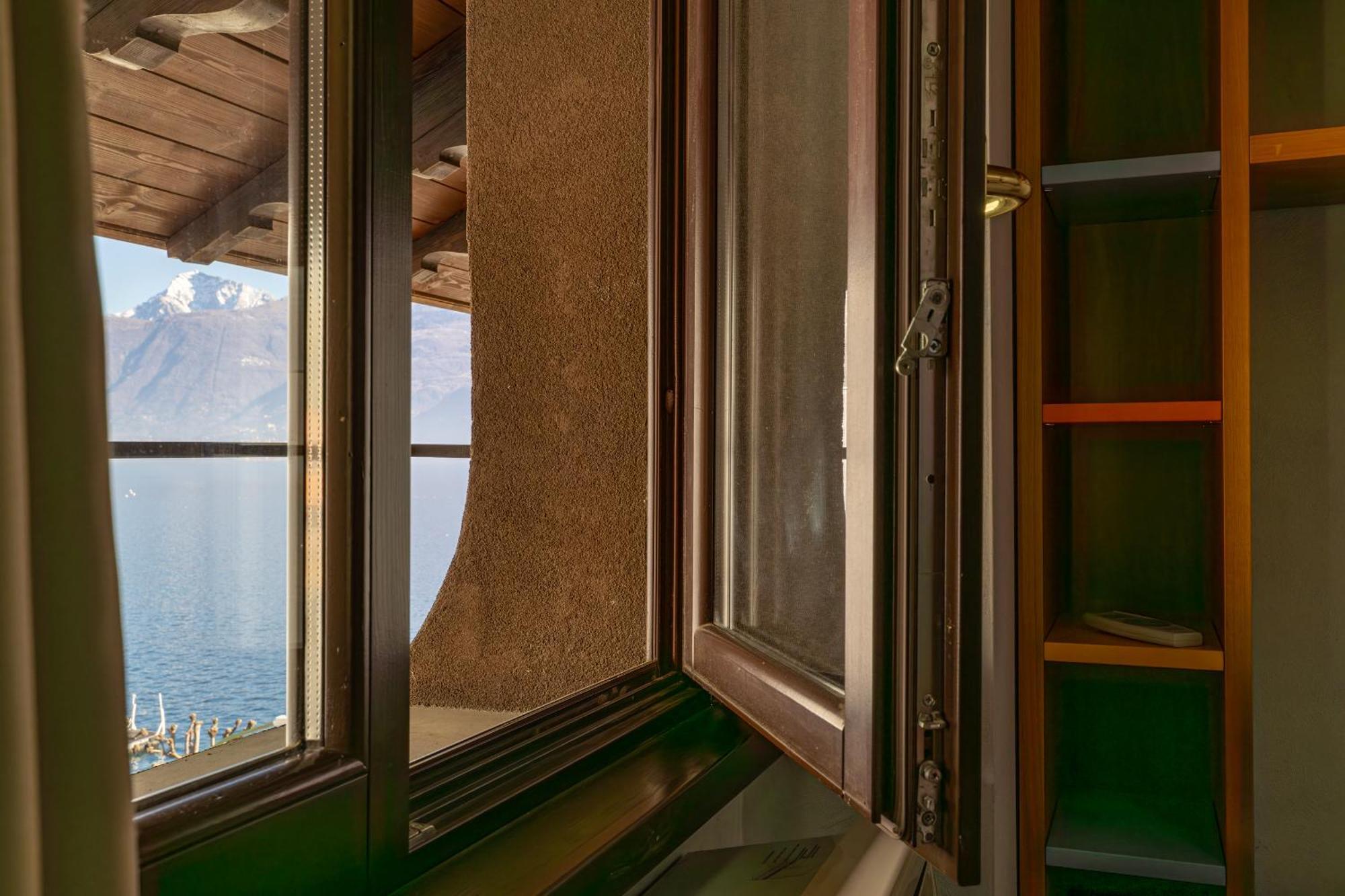 Apartment By The Ferry - Μενάτζιο Εξωτερικό φωτογραφία