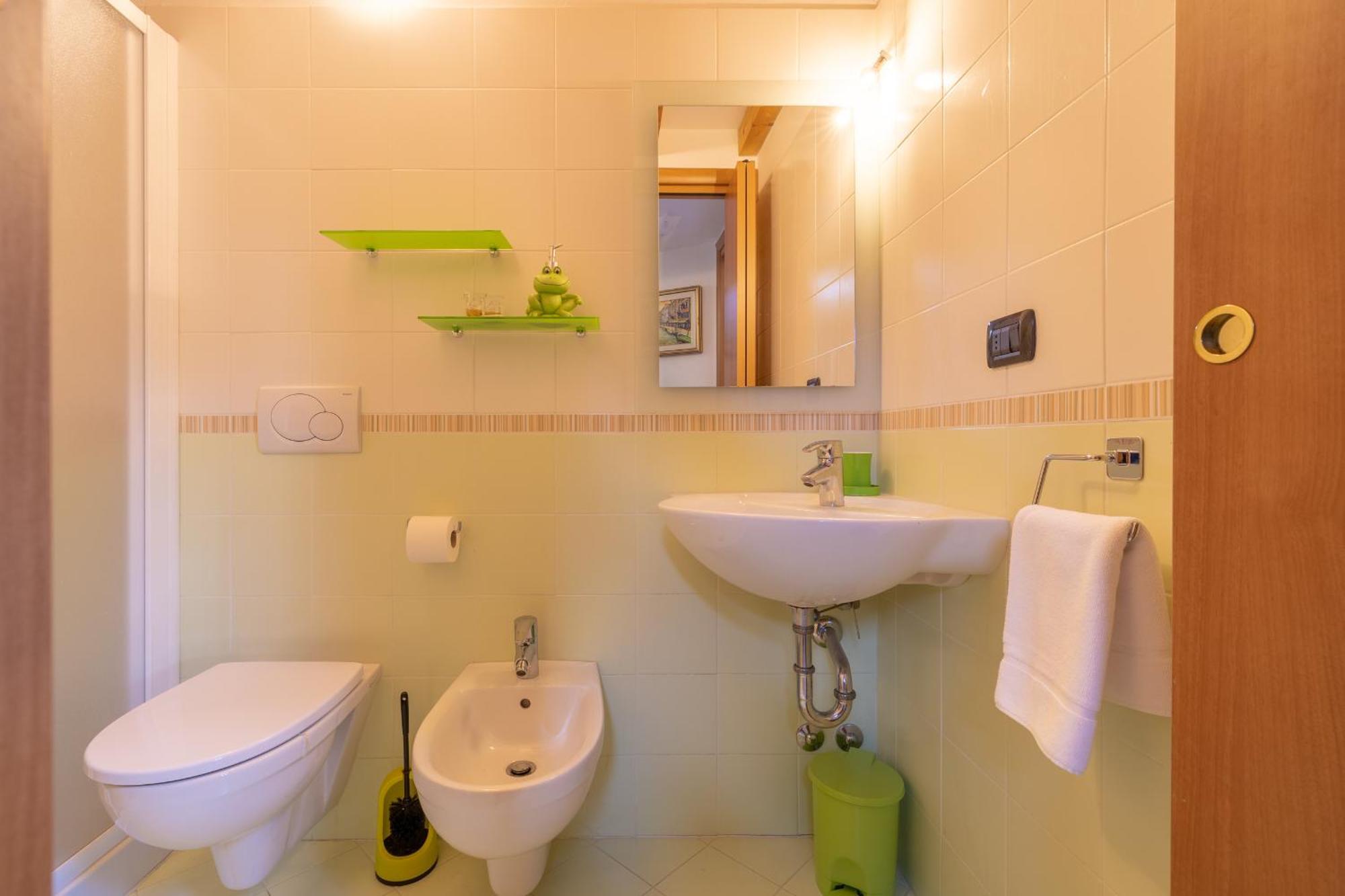 Apartment By The Ferry - Μενάτζιο Εξωτερικό φωτογραφία